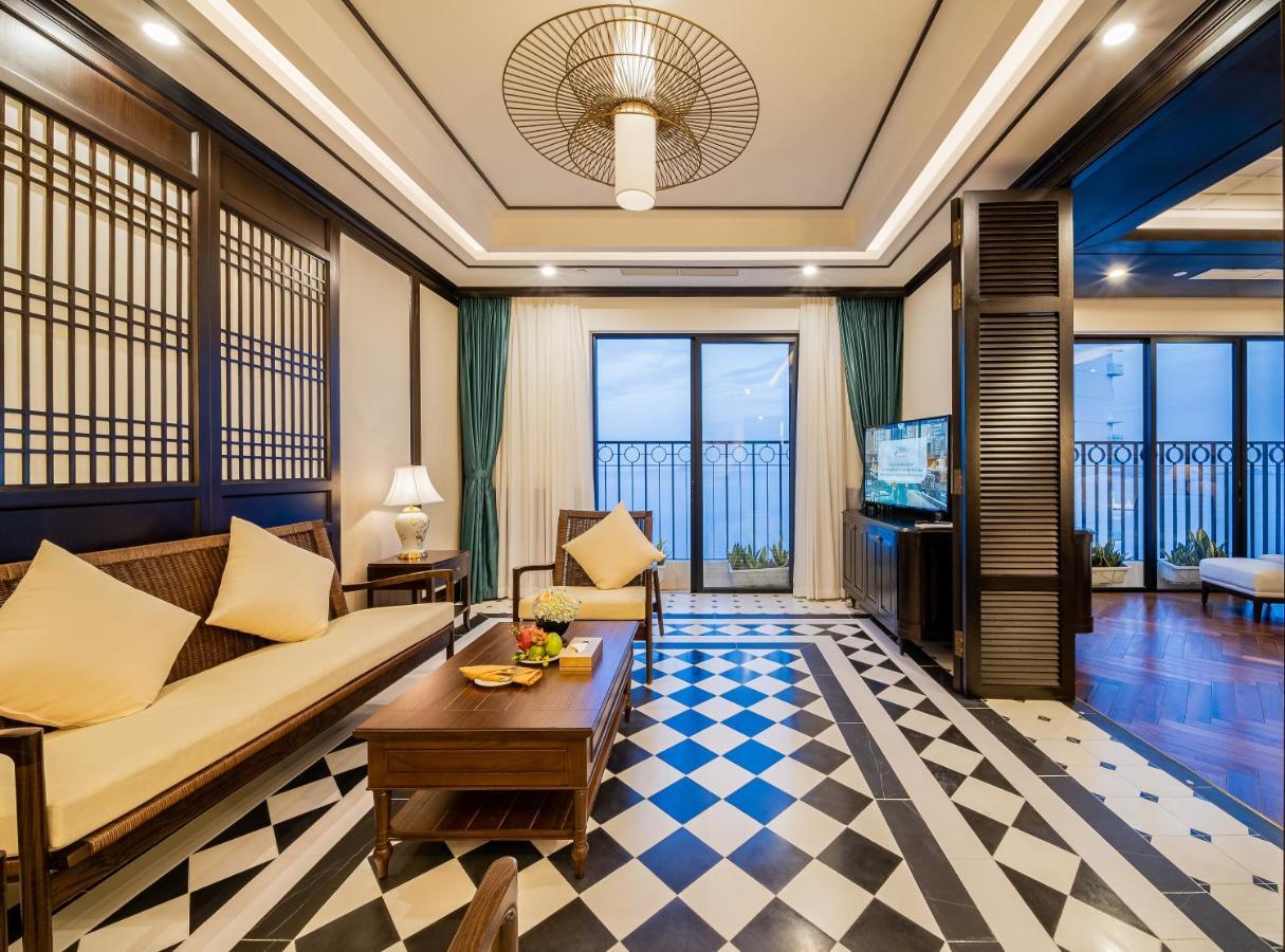 Potique Hotel Nha Trang Exterior photo
